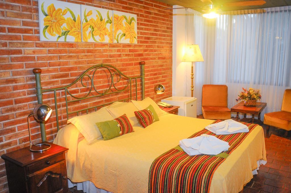 Hotel Costa Azul Cassaffousth Buitenkant foto
