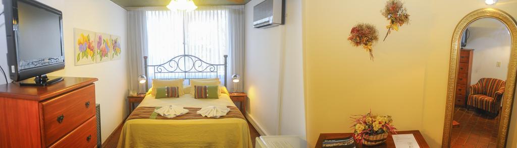 Hotel Costa Azul Cassaffousth Buitenkant foto