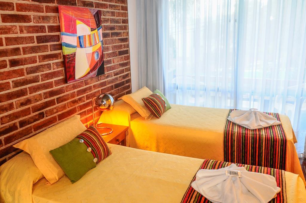Hotel Costa Azul Cassaffousth Buitenkant foto